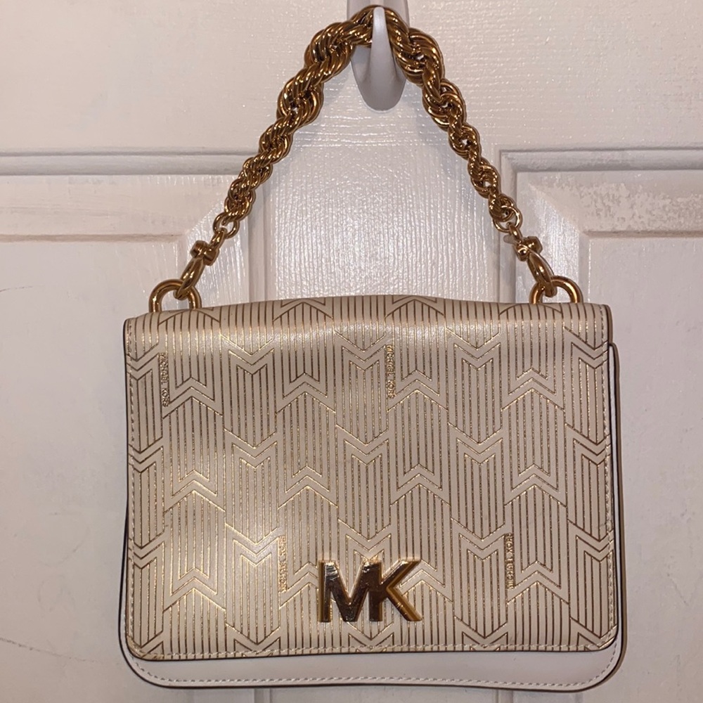 EUC Michael Kors Cream and Gold shoulder bag with Gold Rope Chain Handle.